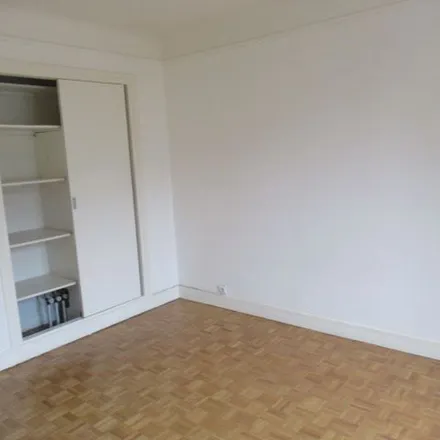 Rent this 3 bed apartment on Gare de Versailles Rive Droite in 40 Rue du Maréchal Foch, 78000 Versailles