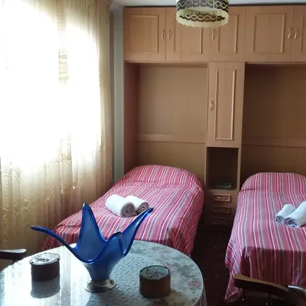 Rent this 2 bed apartment on Granada in Barrio de la Duquesa, ES
