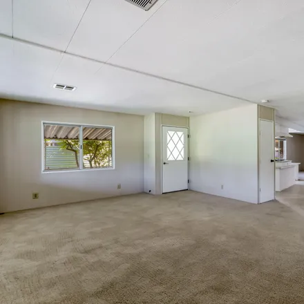 Image 3 - 71 Hole in One Drive, Redding, CA 96002, USA - House for sale
