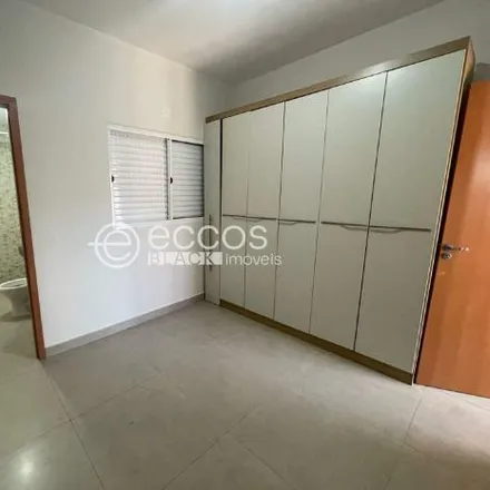 Rent this 3 bed house on Rua João Severiano Rodrigues da Cunha in Jardim Karaíba, Uberlândia - MG