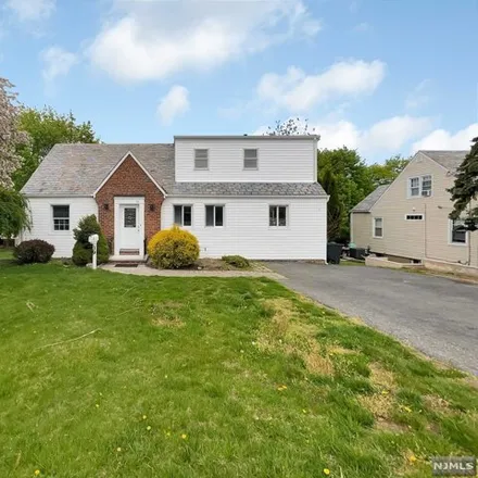 Buy this 5 bed house on 42 Prospect Street in Caldwell, Essex County