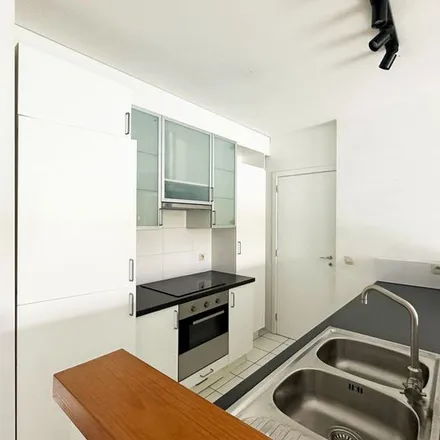 Rent this 3 bed apartment on Groenstraat 2 in 4, 6