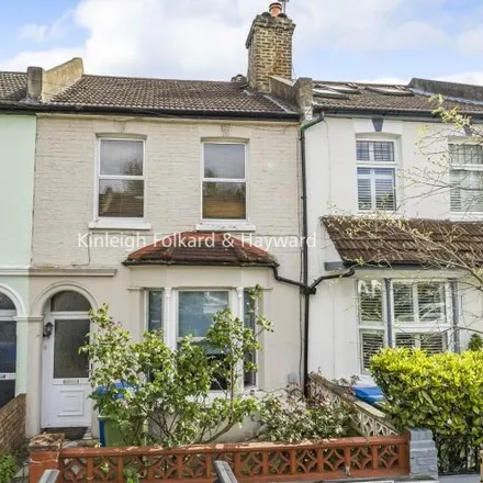 Rent this 3 bed townhouse on 37 St. Francis Road in Denmark Hill, London