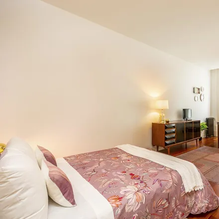 Rent this 1 bed apartment on Pólo Norte in Rua de Santa Teresa, 4050-639 Porto