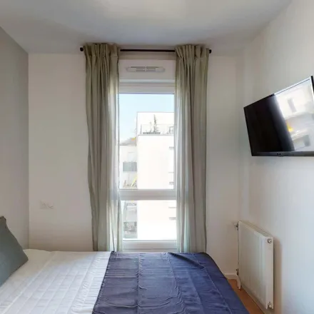 Rent this 1 bed room on 2 Rue Charles Baudelaire in 76100 Rouen, France