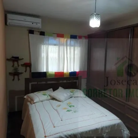 Buy this 3 bed house on Rua Moreira de Azevedo in Rio Várzea, Itaboraí - RJ