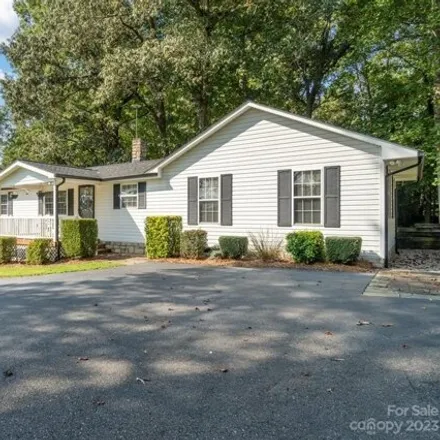 Buy this 3 bed house on 370 Shiloh Road in Statesville, NC 28677