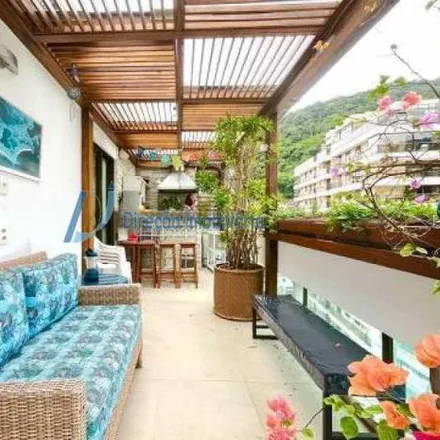 Buy this 3 bed apartment on Rua Visconde de Silva 91 in Botafogo, Rio de Janeiro - RJ