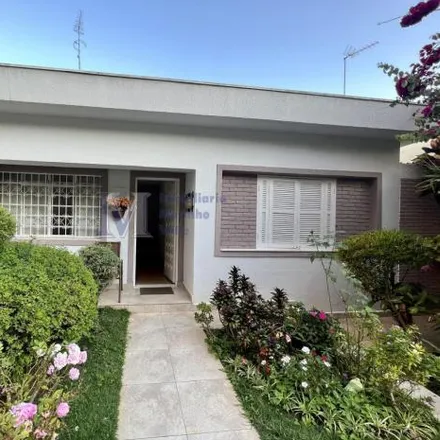 Buy this 3 bed house on Rua Aparicio Valle in Jardim São José, Bragança Paulista - SP