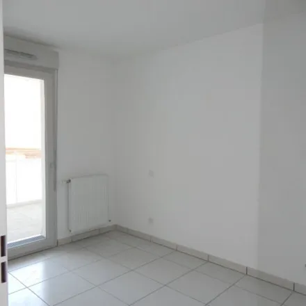 Rent this 3 bed apartment on 18 Boulevard Pierre et Marie Curie in 31200 Toulouse, France