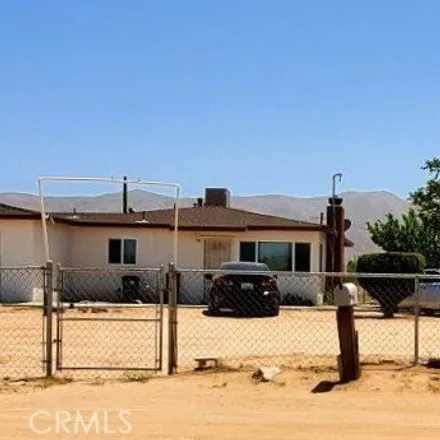 Image 2 - 21831 Del Oro Road, Apple Valley, CA 92308, USA - House for sale