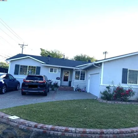 Rent this 3 bed house on 33 Casper Street in Milpitas, CA 95035