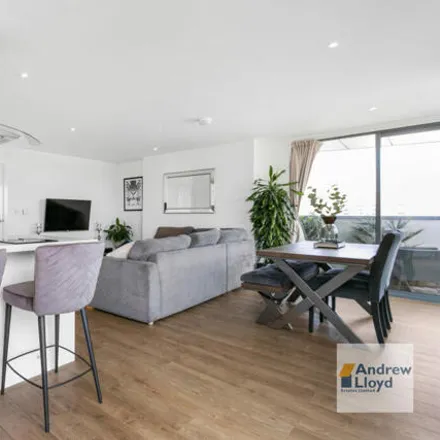 Image 4 - Lapwing Heights, Waterside Way, London, N17 9GD, United Kingdom - Apartment for rent