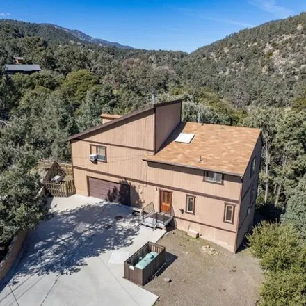 Image 1 - 2799 Hillcrest Court, Pine Mountain Club, Pine Mountain Club, CA 93225, USA - House for sale