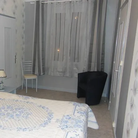 Rent this 3 bed house on 17310 Saint-Pierre-d'Oléron