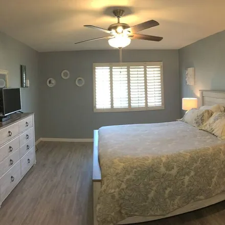 Rent this 3 bed condo on Huntington Beach