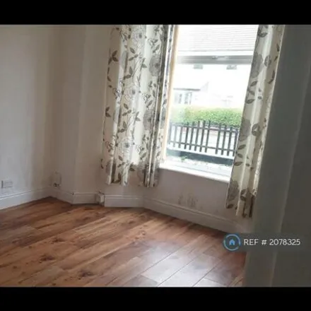 Image 7 - Culshaw Street, Burnley, BB10 4PH, United Kingdom - Townhouse for rent