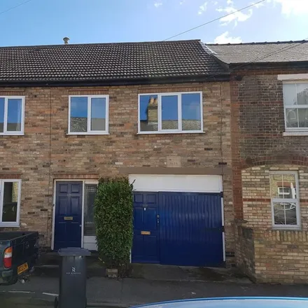Rent this 5 bed house on 106 Ross Street in Cambridge, CB1 3BU