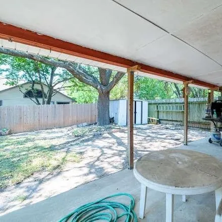 Image 7 - 2107 Taylor Simonetti Avenue, Wells Branch, TX 78728, USA - House for sale