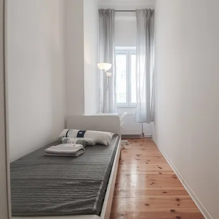 Rent this 4 bed room on Bornholmer Straße 16 in 10439 Berlin, Germany