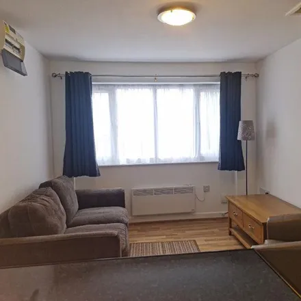 Rent this 1 bed apartment on Handsworth Wood Rd / Selbourne Rd in Handsworth Wood Road, Aston