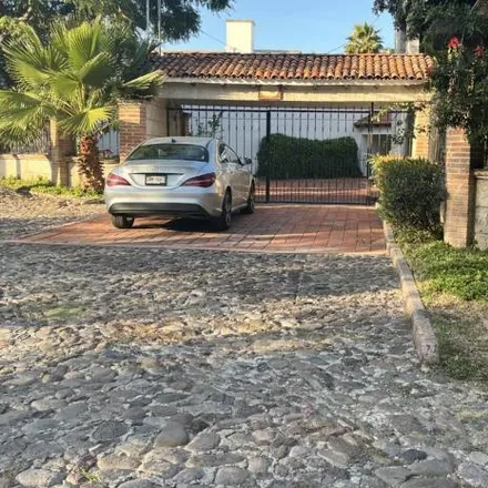 Buy this 5 bed house on Calle Paseo de Jurica in Delegación Félix Osores, 76100 Querétaro