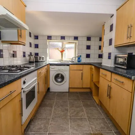 Rent this 4 bed apartment on Lyon Street in Mount Pleasant, Southampton