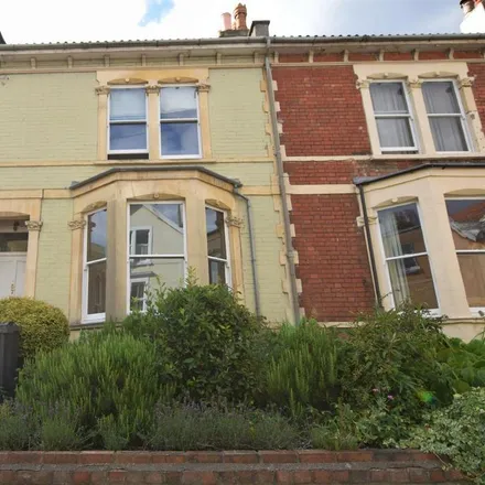 Rent this 3 bed townhouse on 73 York Road in Bristol, BS6 5QD