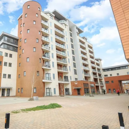 Image 1 - The Junction, Grays Place, Wexham Court, SL2 5GF, United Kingdom - Apartment for rent