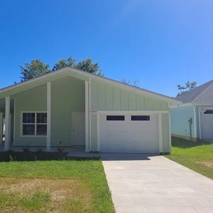 Buy this 2 bed house on 780 Dean Street in Tallahassee, FL 32304