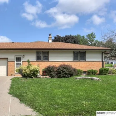 Image 2 - 4432 Frederick St, Omaha, Nebraska, 68105 - House for sale