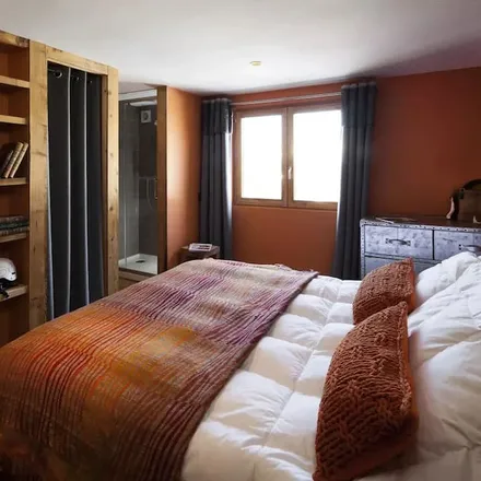 Rent this 5 bed house on La Clusaz in 74220 La Clusaz, France