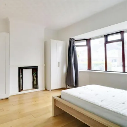 Rent this 1 bed room on 35 Perne Road in Cambridge, CB1 3RX