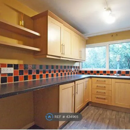 Rent this 3 bed apartment on B2200 in Ewell, KT17 2AY