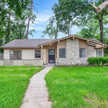 Buy this 3 bed house on 2998 Inwood Drive in Dickinson, TX 77539