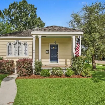 Rent this 3 bed house on 200 Betz Place in Oak Ridge Park, Metairie