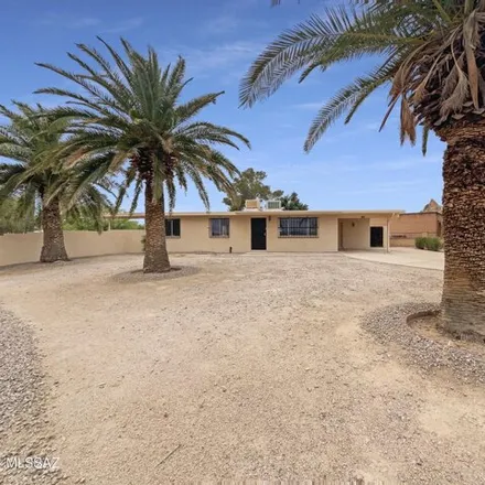 Buy this 3 bed house on 2701 W Nebraska St in Tucson, Arizona