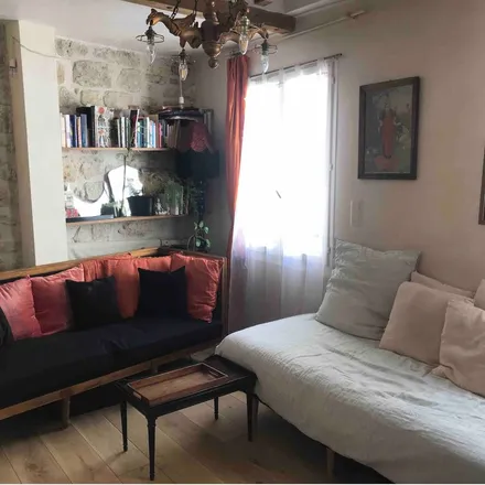 Rent this 2 bed apartment on 17 Rue des Petits Carreaux in 75002 Paris, France