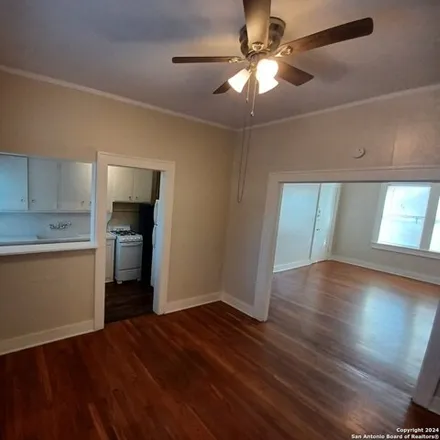 Image 7 - 185 West Magnolia Avenue, San Antonio, TX 78212, USA - Apartment for rent