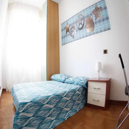 Rent this studio room on Via Pergine in 12, 20148 Milan MI