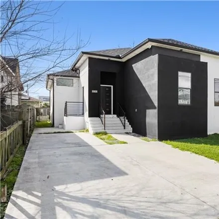 Buy this 3 bed house on 6408 Arts Street in New Orleans, LA 70122
