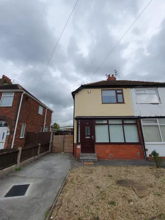 Rent this 2 bed duplex on St Michaels Road in Bispham, FY2 0LD