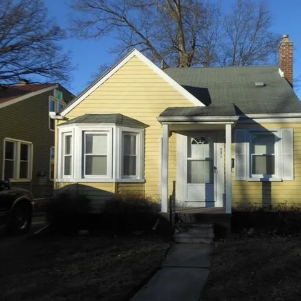 Rent this 3 bed house on 531 E Maplehurst St in Ferndale, Michigan