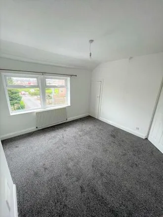 Image 5 - Sandhall Green, Fountainhead, HX2 0DW, United Kingdom - Townhouse for rent