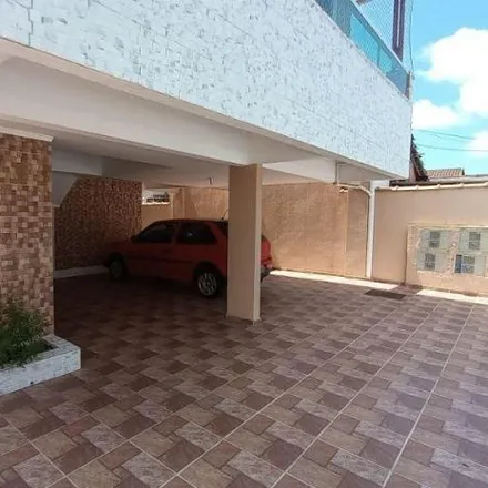 Rent this 2 bed house on Rua Arthur Marques dos Santos in Praia Grande, Praia Grande - SP