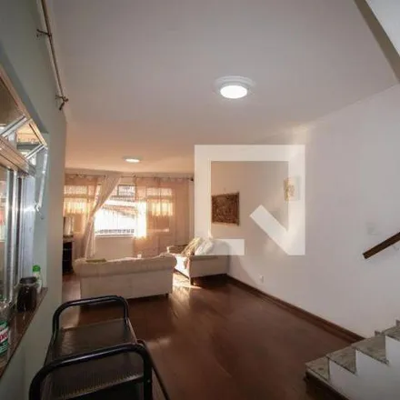 Rent this 4 bed house on Rua Amândio Monteiro 372 in Vila Isolina Mazzei, São Paulo - SP