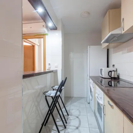 Image 2 - Carrer d'Antonio Ponz, 3, 46011 Valencia, Spain - Apartment for rent