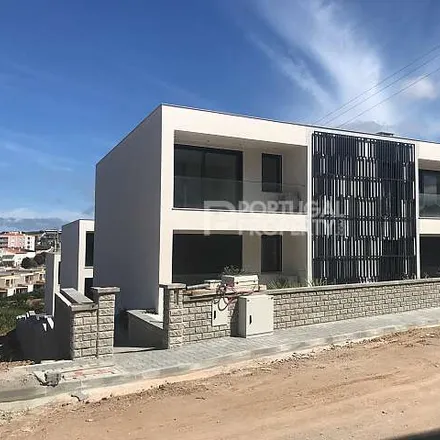 Buy this 3 bed townhouse on unnamed road in 2530-178 Lourinhã, Portugal