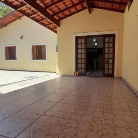 Rent this 3 bed house on Rua Itaguacu in Vila Santista, Atibaia - SP
