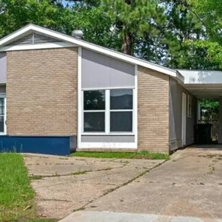 Rent this 3 bed house on 309 N 40th Ave in Hattiesburg, Mississippi